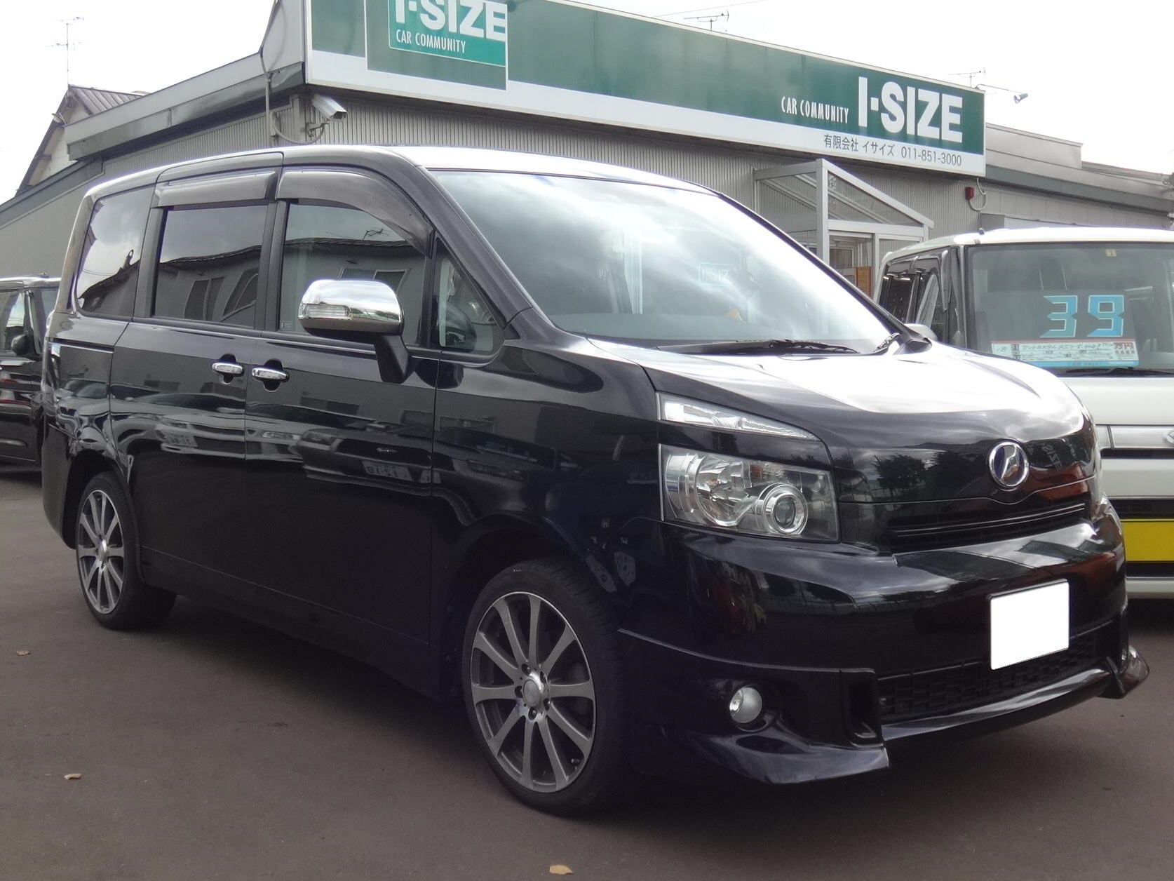 トヨタ VOXY ヴォクシー ZRR70