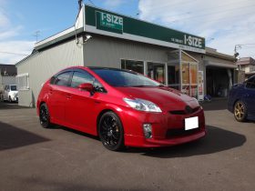 TOYOTA,トヨタ,PRIUS,30プリウス,ZVW30,ハイブリッド,エアロ,フロントリップ,ローダウン,ダウンサス,ナビ,バックカメラ,